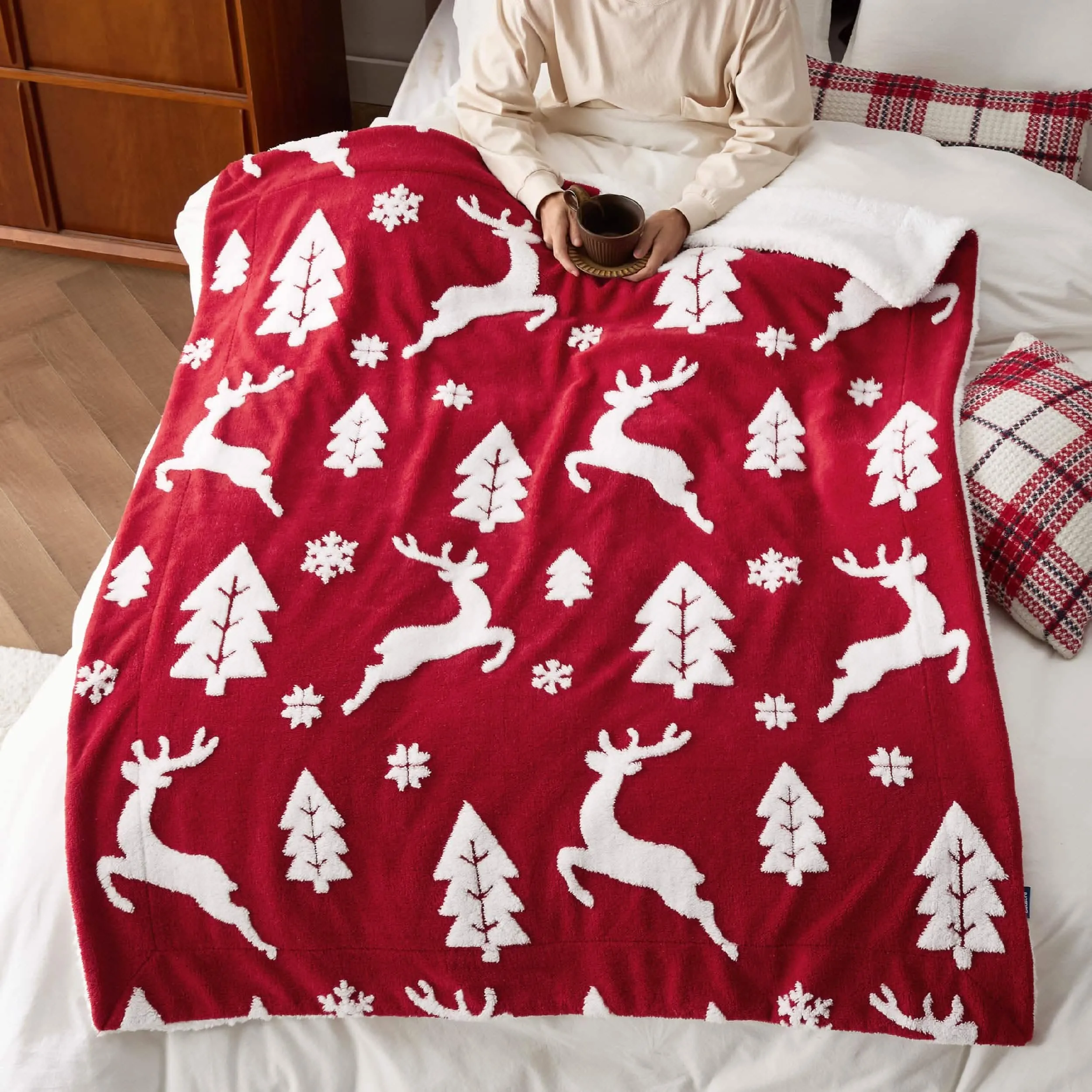 Bedsure Christmas Elk Red Sherpa Throw Blanket